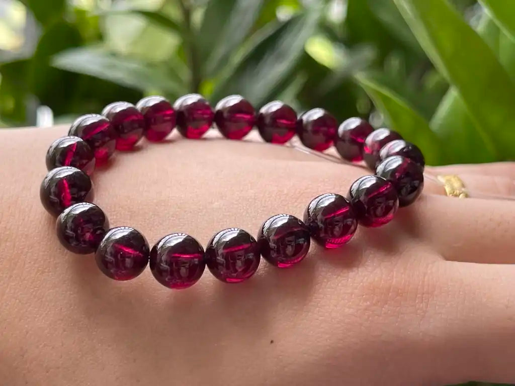 Tanzania Purple Garnet 8-9mm Bracelet A Grade 100% Natural Crystal Gem –  JING WEN CRYSTAL