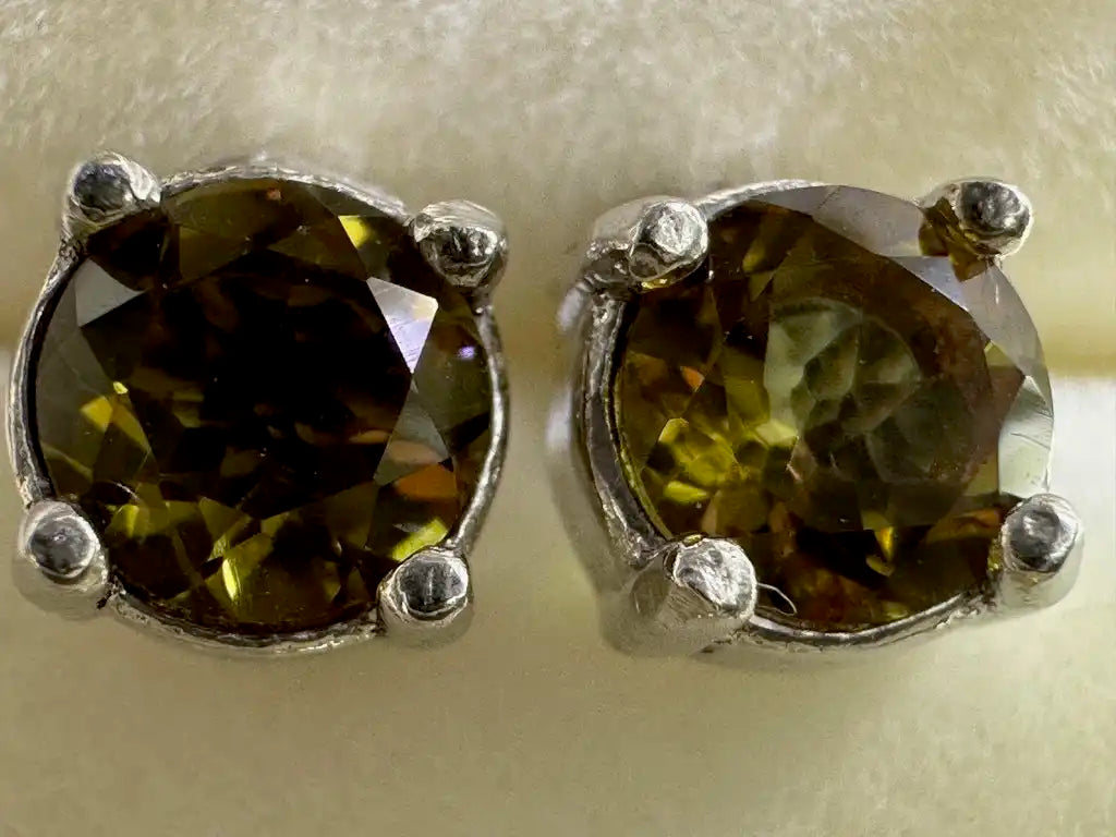 İlbir Anatolian Mountains Zultanite Rare Mineral Earring A Grade in Silver 925 100% Natural Crystal Gemstone - JING WEN CRYSTAL