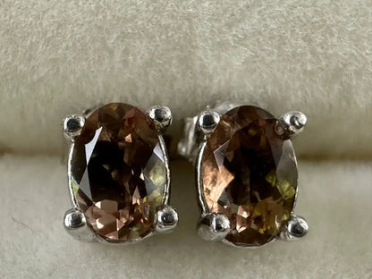 İlbir Anatolian Mountains Zultanite Rare Mineral Earring A Grade in Silver 925 100% Natural Crystal Gemstone - JING WEN CRYSTAL