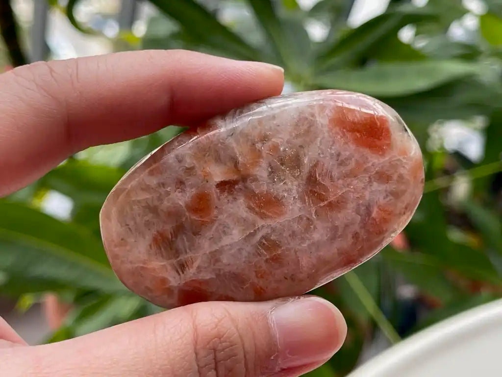India Golden Sunstone Palm Stone 100% Natural Crystal Gemstone - JING WEN CRYSTAL