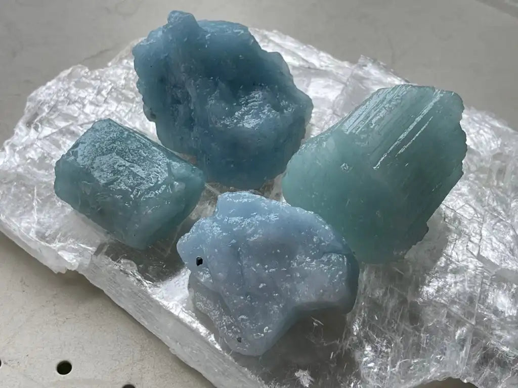 Brazil Aquamarine Raw Stones A Grade 100% Natural Crystal Gemstone - JING WEN CRYSTAL