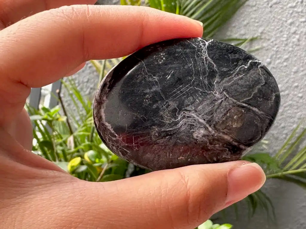 USA Black Onyx Palm Stone 100% Natural Crystal Gemstone - JING WEN CRYSTAL